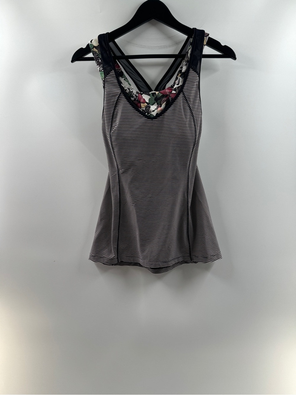 Lululemon Super Sport Butterfly Stripe Tank Top – Women's Estimated 4/6
